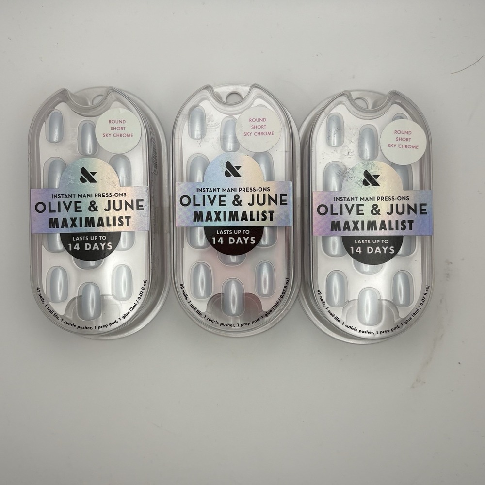 Olive And June Maximalist Round Short Sky Chrome Nails Lot Of 3 Brand New